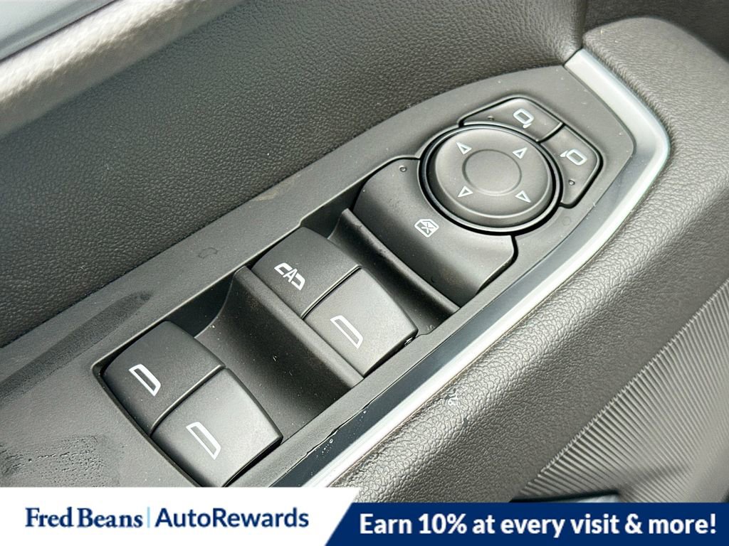 New 2026 GMC Sierra 1500 Elevation w/ LPO, Elevation Black Package image 18