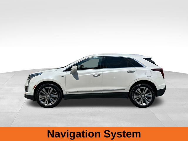 Used 2025 Cadillac XT5 Premium Luxury image 2