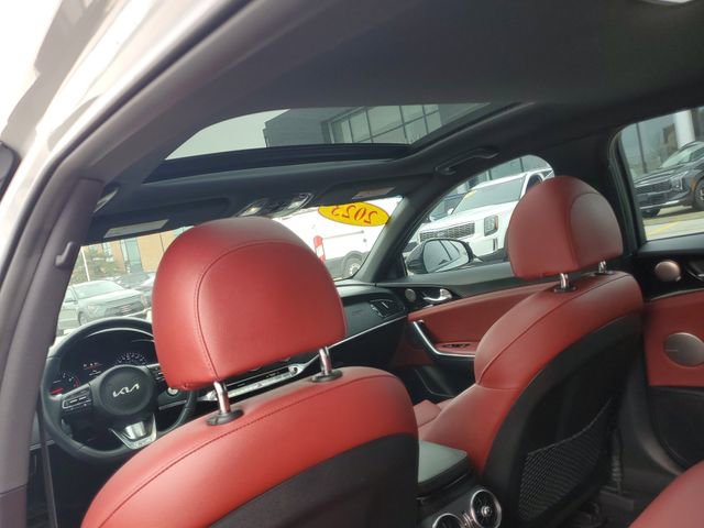 Used 2023 Kia Stinger GT-Line w/ Sun & Sound Package image 9
