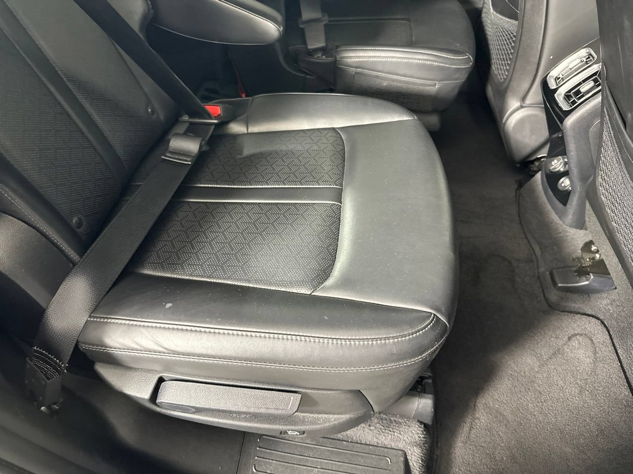 Used 2023 Kia Sorento SX AWD/4WD image 34