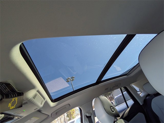 New 2026 Volkswagen Tiguan SE image 21