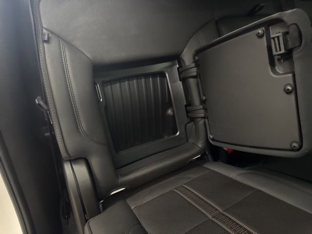 Used 2024 Chevrolet Silverado 1500 High Country w/ High Country Premium Package image 23