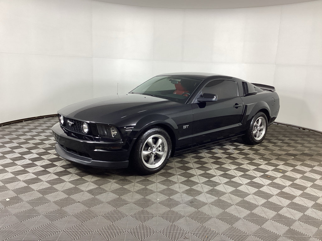 Used 2006 Ford Mustang GT RWD image 5