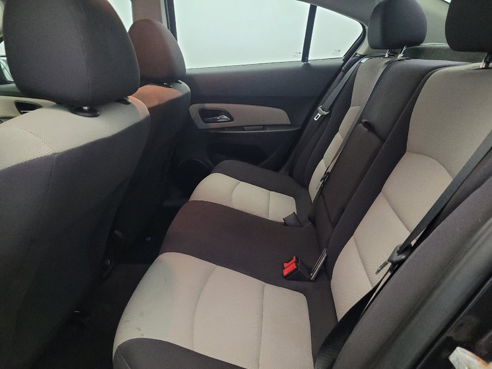 Used 2014 Chevrolet Cruze LS image 18