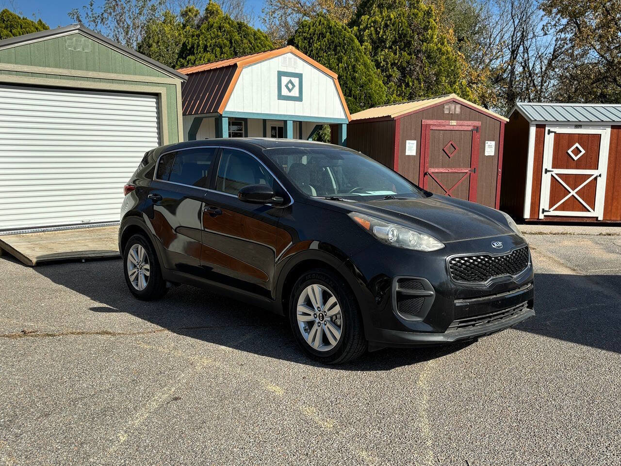 Used 2017 Kia Sportage LX image 1