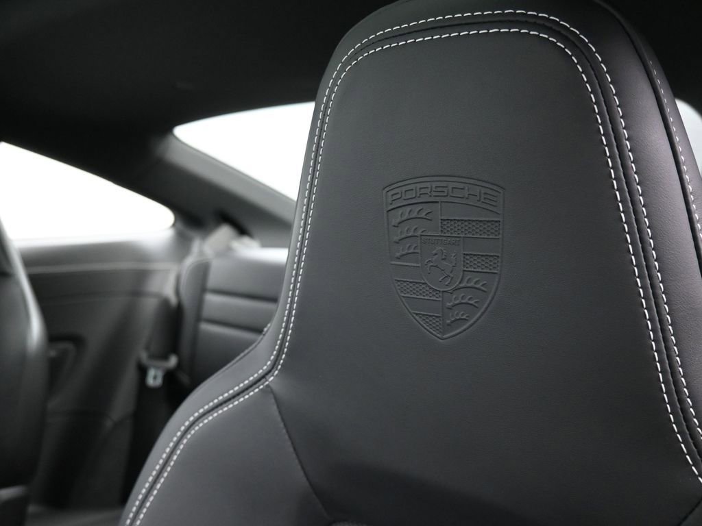 Certified 2025 Porsche 911 Carrera image 8
