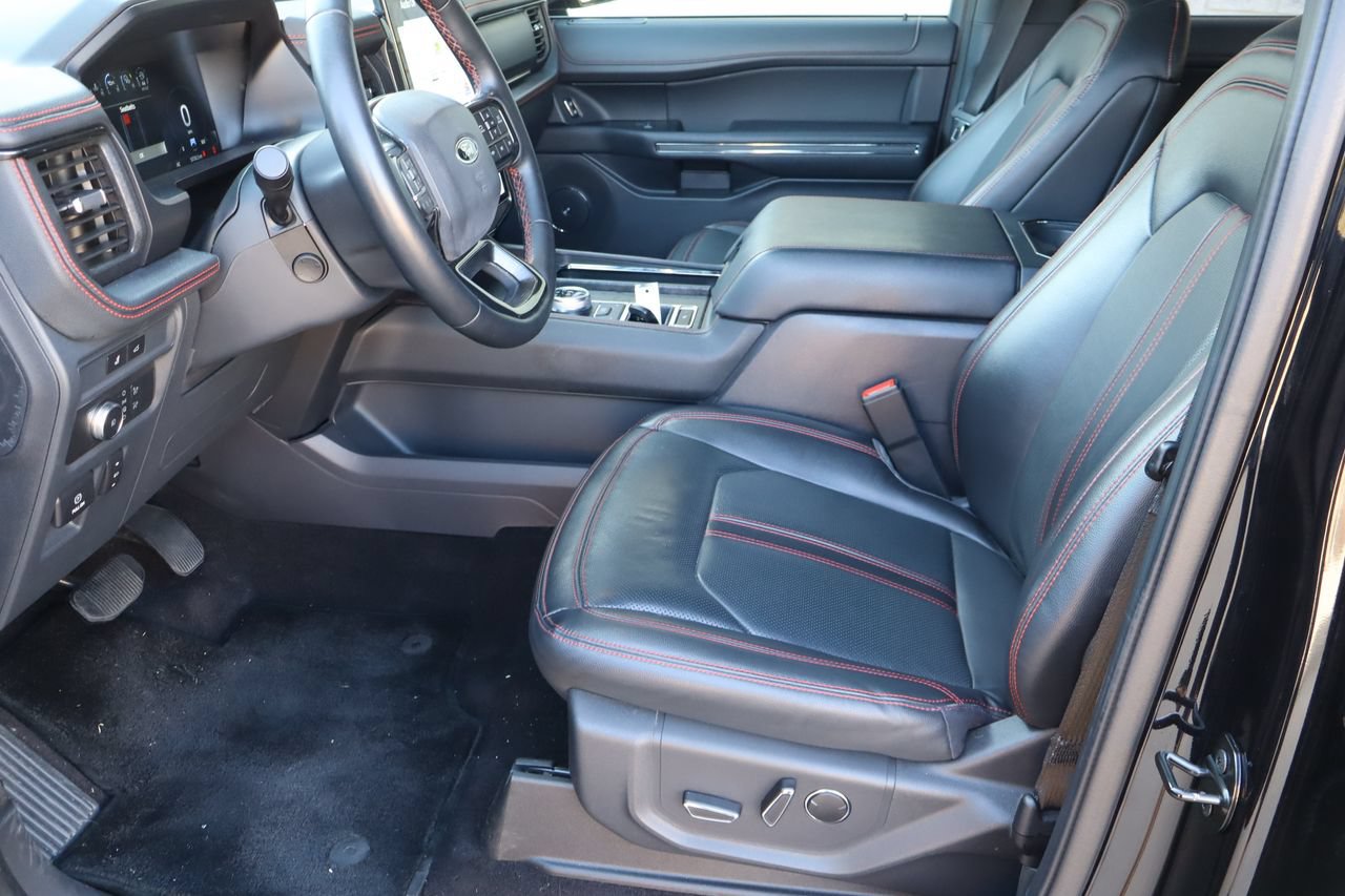 Used 2022 Ford Expedition Limited RWD image 17