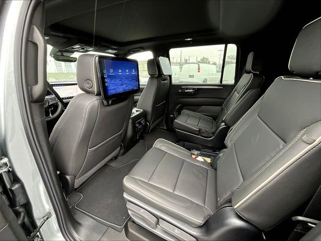 New 2025 Chevrolet Suburban Premier AWD/4WD image 13