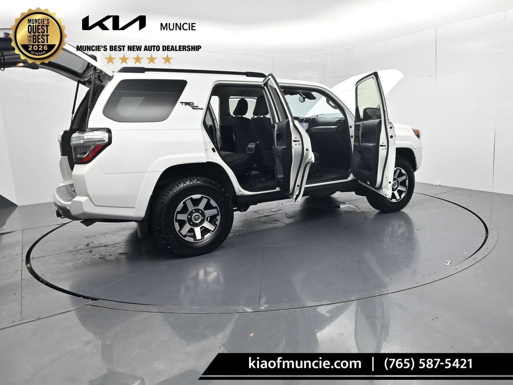 Used 2021 Toyota 4Runner TRD Off-Road AWD/4WD image 52