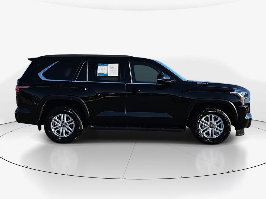 Used 2025 Toyota Sequoia SR5 image 4