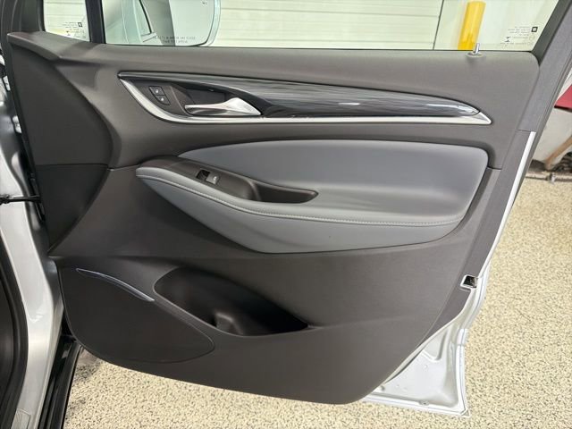 Used 2020 Buick Enclave Essence w/ Sport Touring Edition image 19