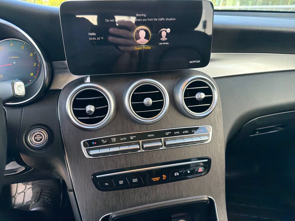 Used 2021 Mercedes-Benz GLC 300 4MATIC image 17