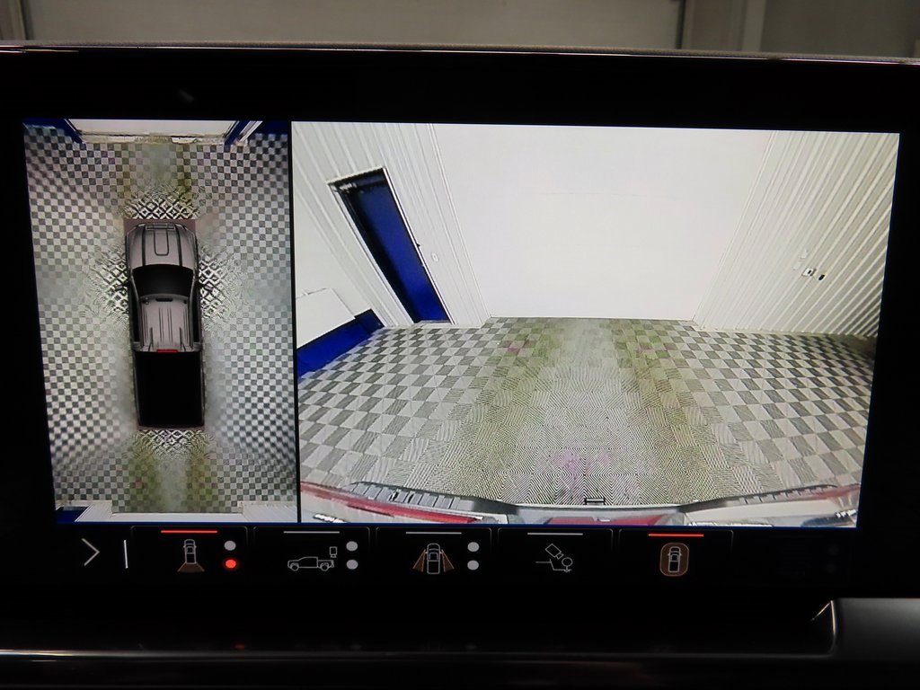 Used 2024 GMC Sierra 2500 SLT w/ SLT Premium Package image 16