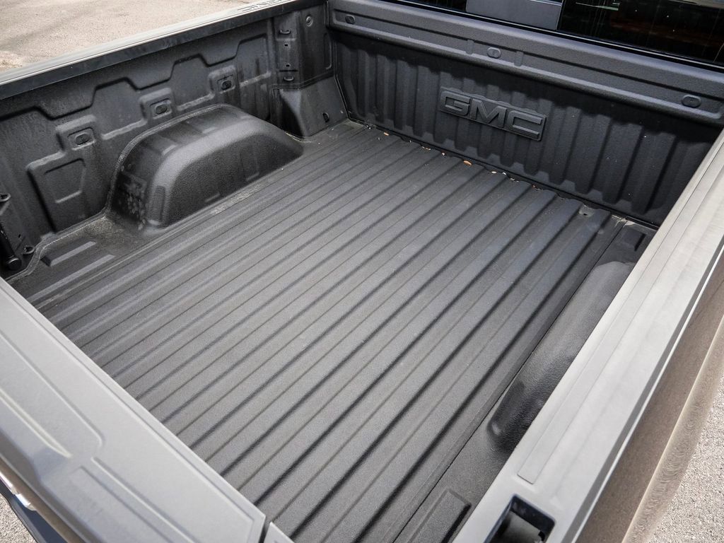 Used 2025 GMC Sierra 1500 AT4 w/ Technology Package image 13