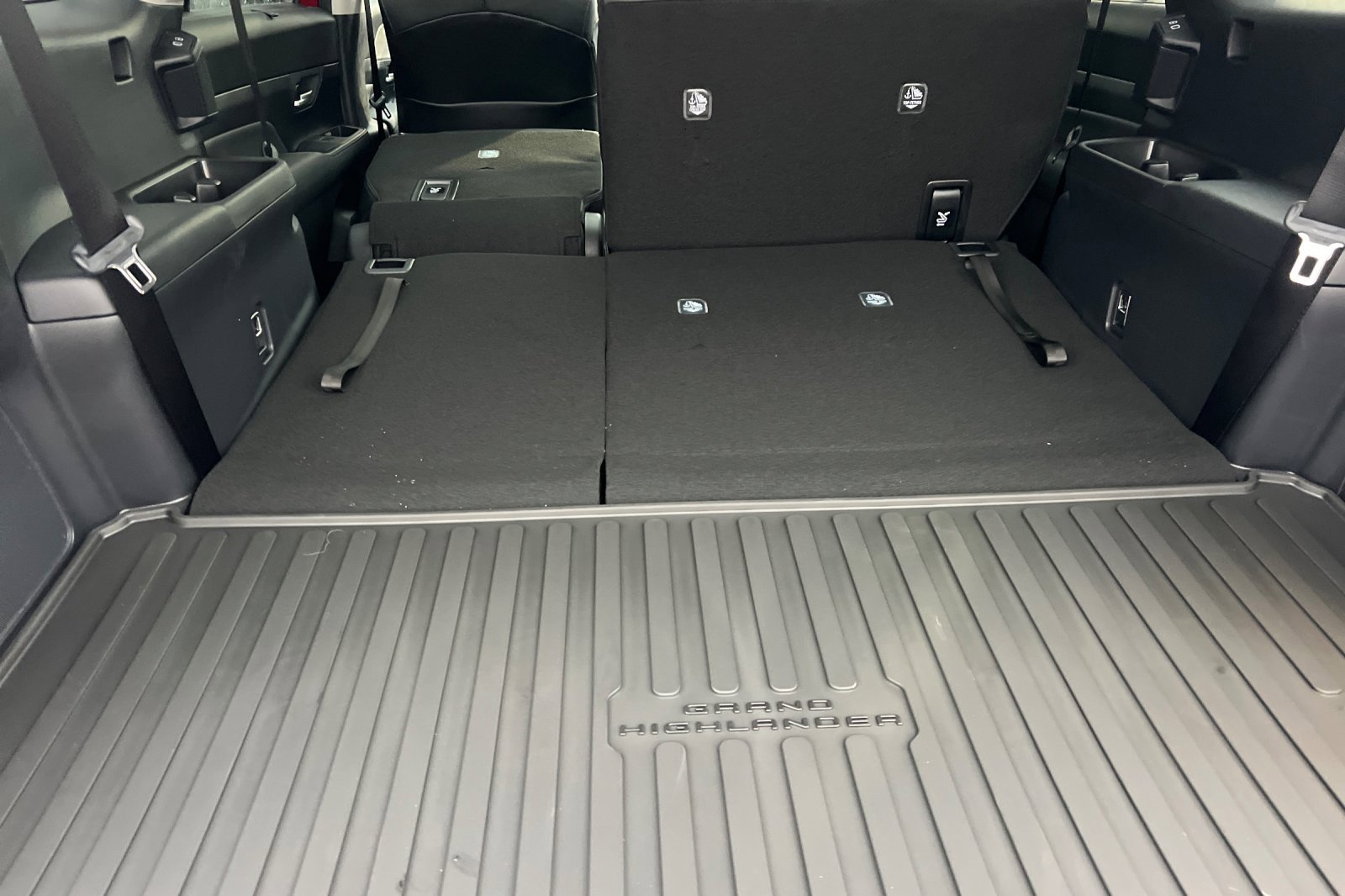 New 2026 Toyota Grand Highlander Limited image 13