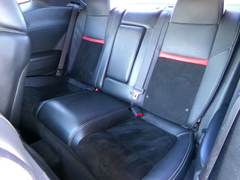 Used 2012 Dodge Challenger SRT8 w/ Premium Sound Group image 9