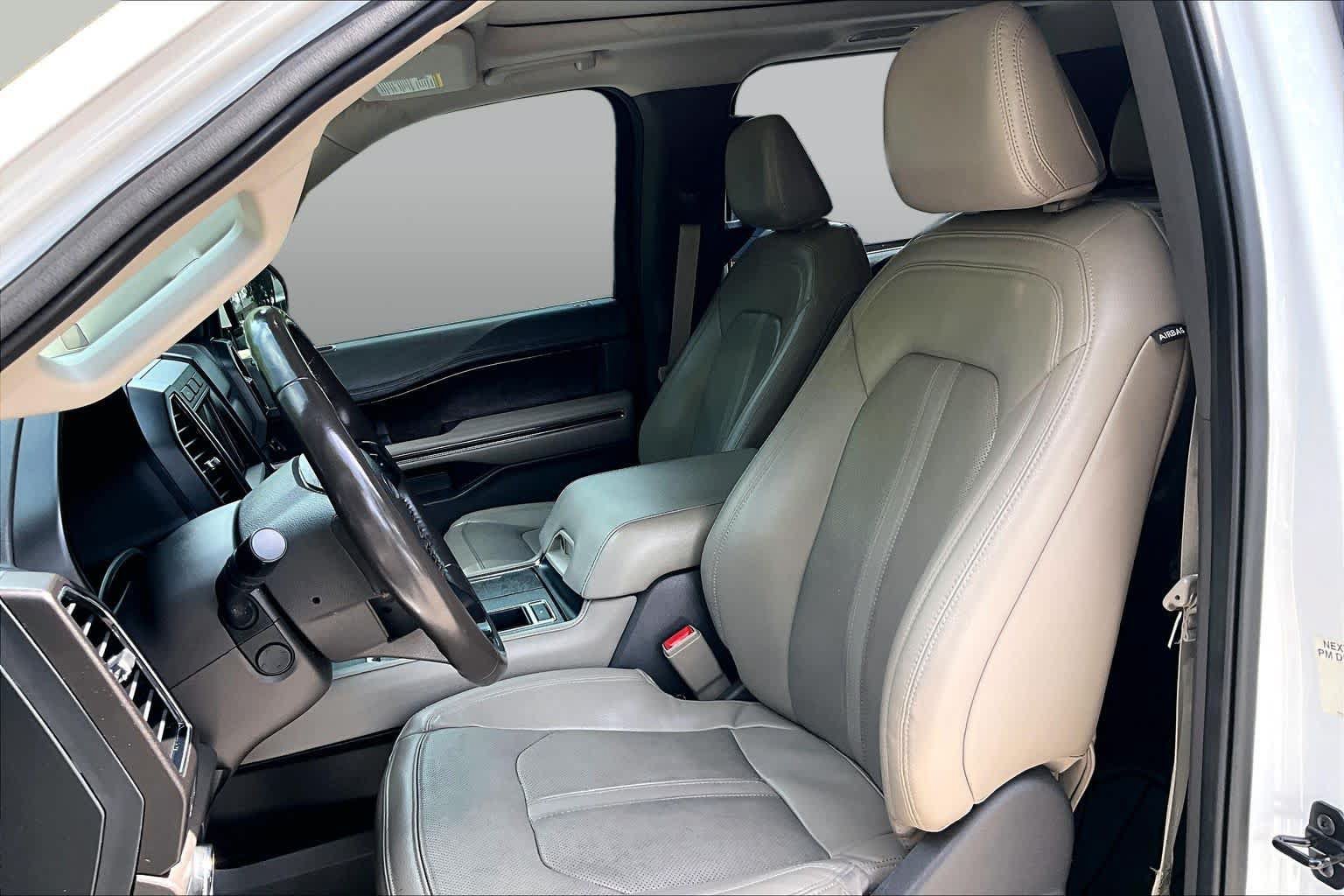 Used 2021 Ford Expedition Limited RWD image 8
