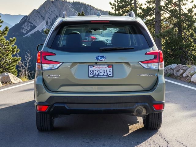Used 2019 Subaru Forester Premium w/ All-Weather Package image 6