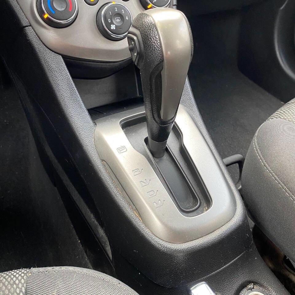 Used 2016 Chevrolet Sonic LT image 13