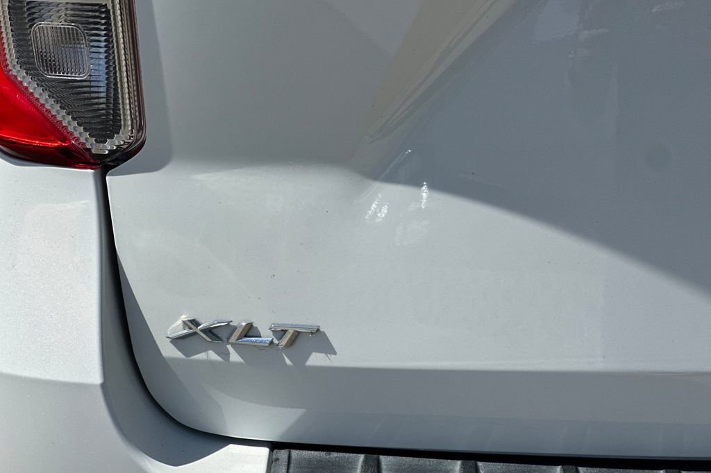 Used 2023 Ford Explorer XLT w/ Equipment Group 202A image 28