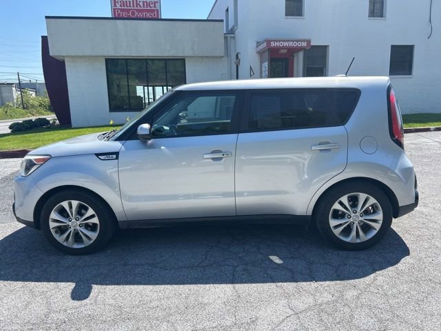 Used 2016 Kia Soul + w/ Primo Package FWD image 8