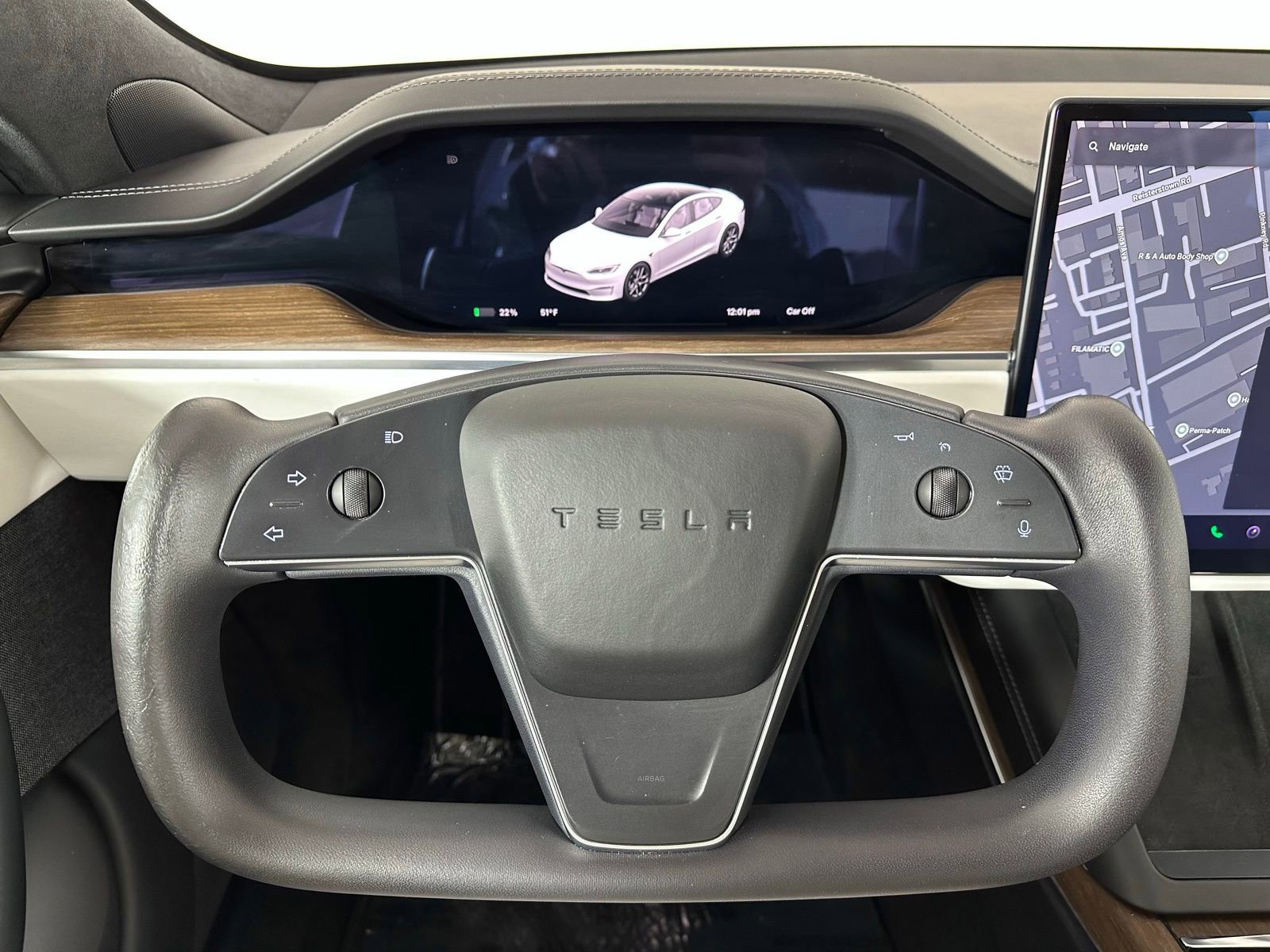 Used 2022 Tesla Model S image 16