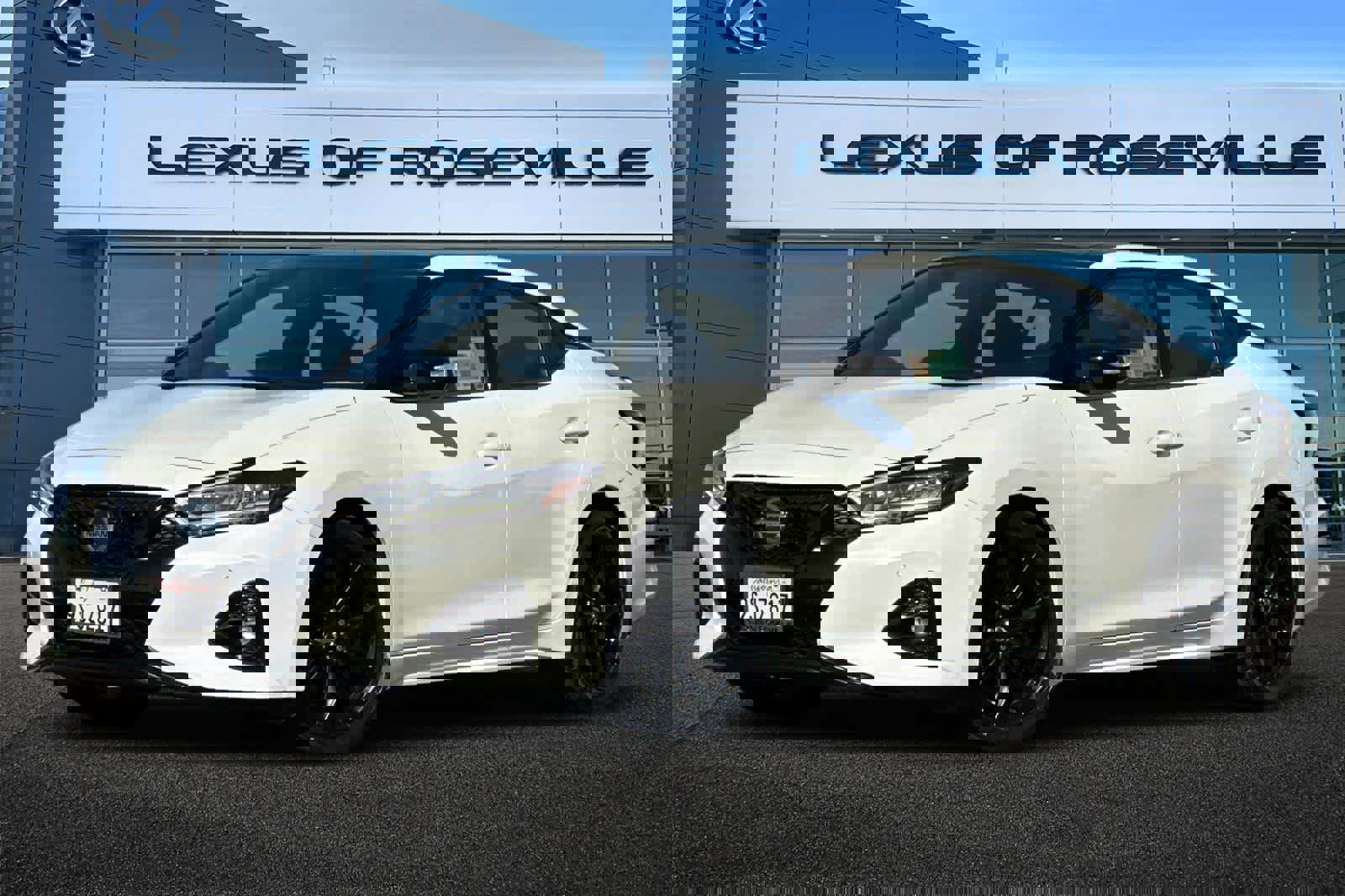 Used 2022 Nissan Maxima SR w/ Sport Mat Group image 1