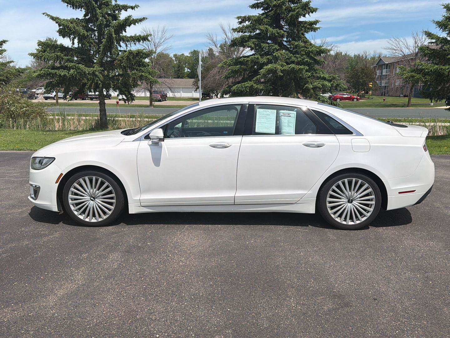Used 2017 Lincoln MKZ Reserve AWD/4WD image 4