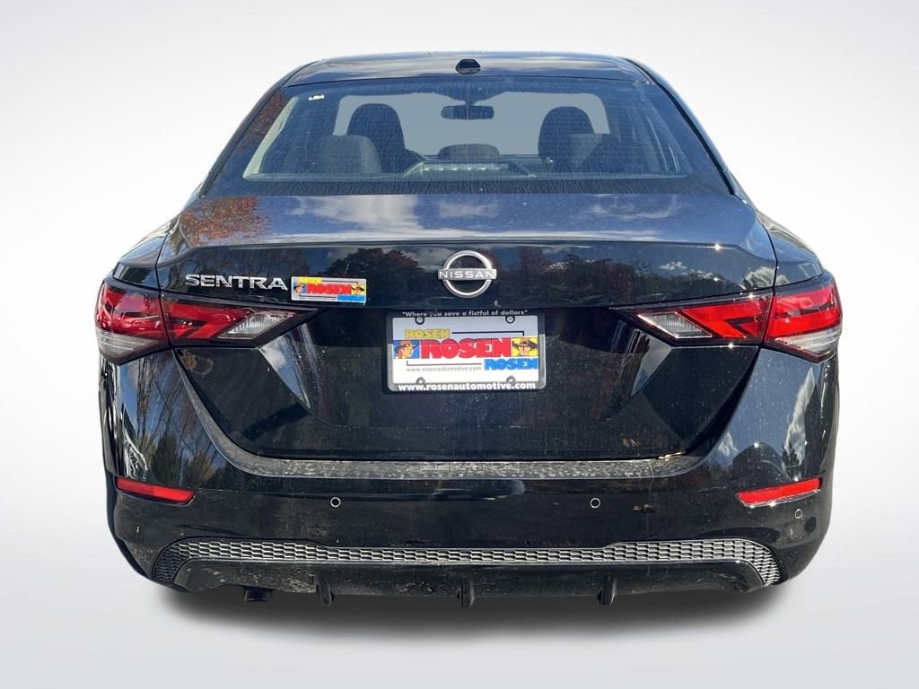 New 2025 Nissan Sentra SV image 4