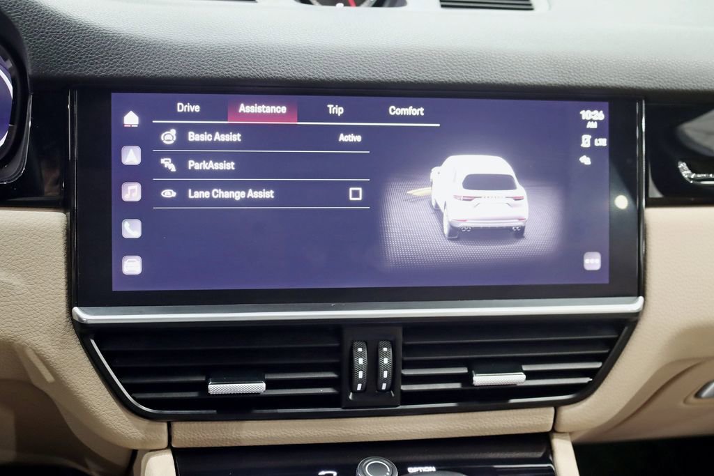 Used 2023 Porsche Cayenne image 23