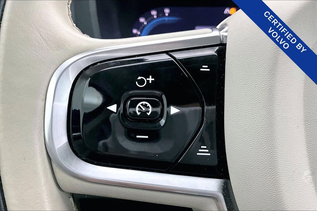 Used 2023 Volvo XC60 B5 Plus w/ Protection Package Premier image 26