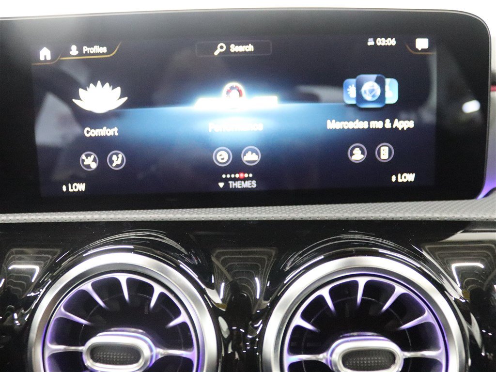 Used 2021 Mercedes-Benz A 35 AMG 4MATIC image 39