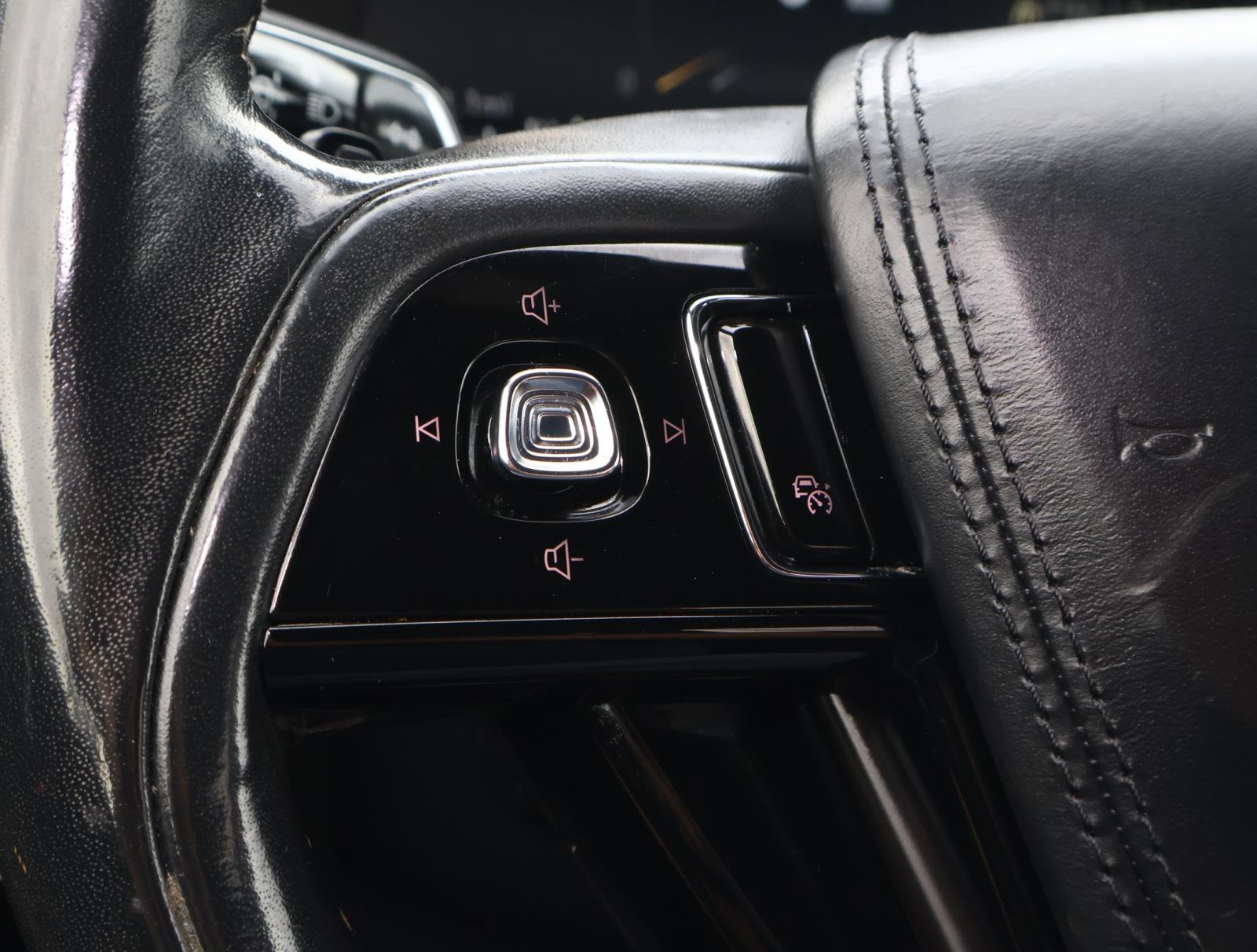 Used 2022 Lincoln Aviator Reserve w/ Elements Package Plus image 28