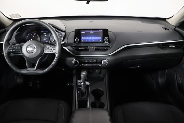 Used 2024 Nissan Altima 2.5 S FWD image 13