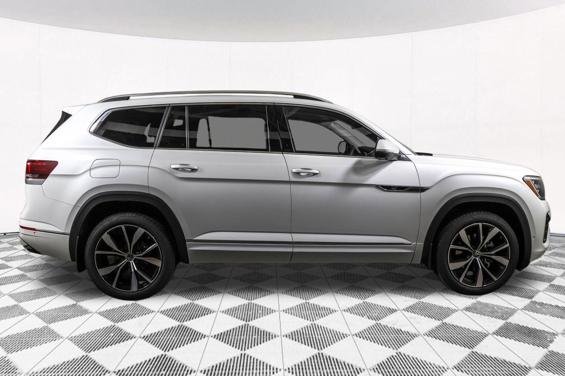 New 2026 Volkswagen Atlas SEL Premium R-Line image 11