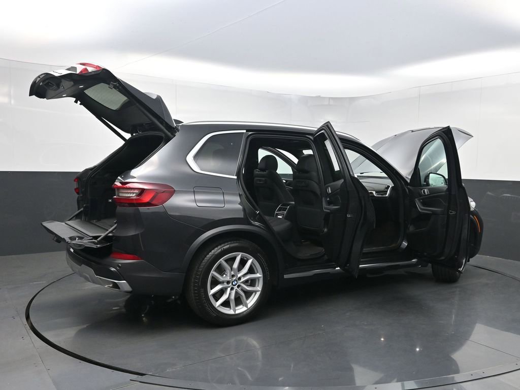 Used 2023 BMW X5 xDrive40i w/ Premium Package AWD/4WD image 43