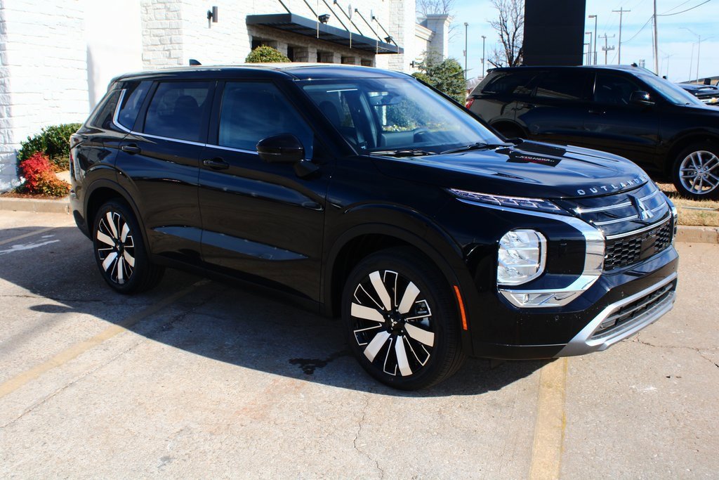 New 2026 Mitsubishi Outlander SE image 5