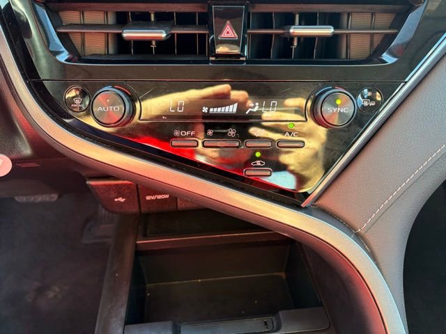 Used 2024 Toyota Camry SE image 18