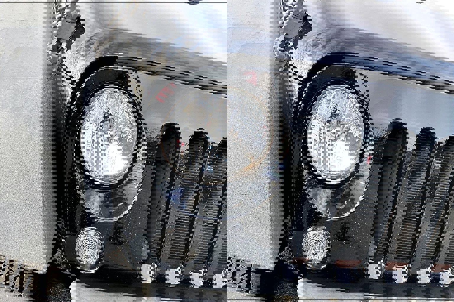 Used 2018 Jeep Wrangler Unlimited Sport w/ Connectivity Group image 29