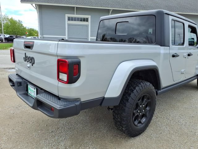 Used 2023 Jeep Gladiator Overland AWD/4WD image 5