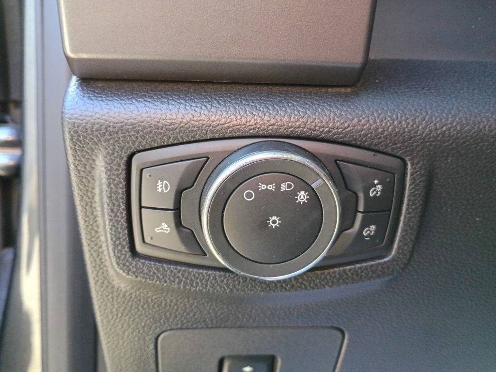 Used 2017 Ford F150 XLT w/ Equipment Group 302A Luxury image 21