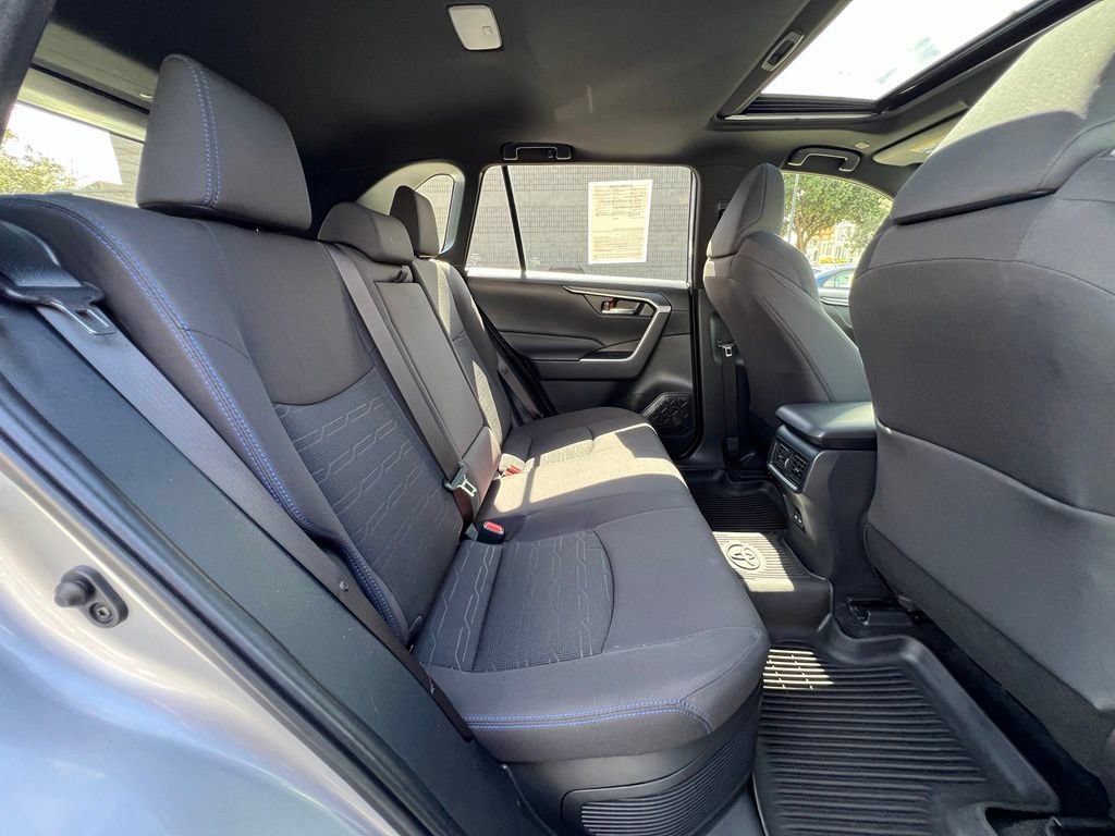 Used 2023 Toyota RAV4 SE w/ Convenience Package AWD/4WD image 19