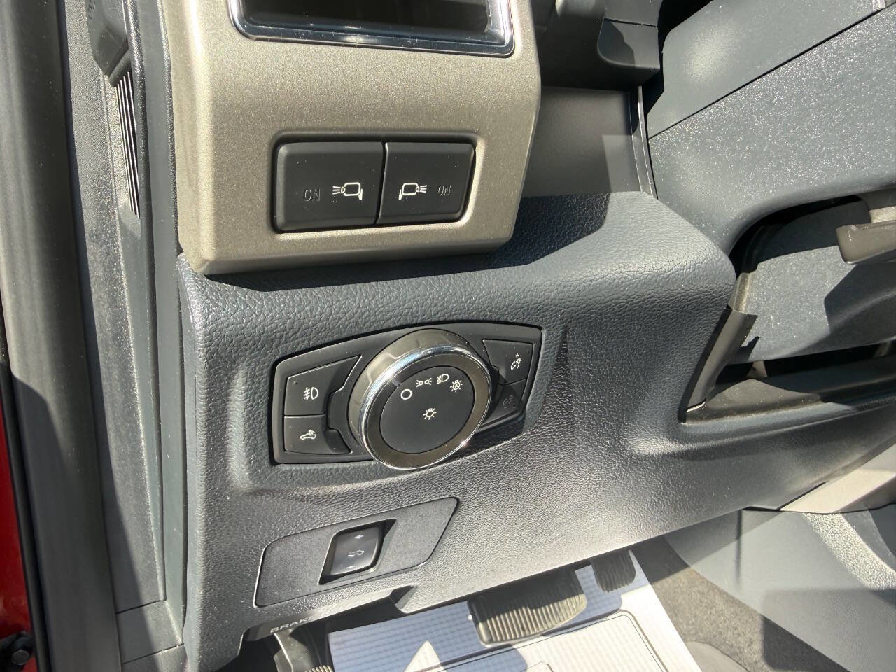 Used 2022 Ford F450 Lariat w/ Lariat Value Package AWD/4WD image 18