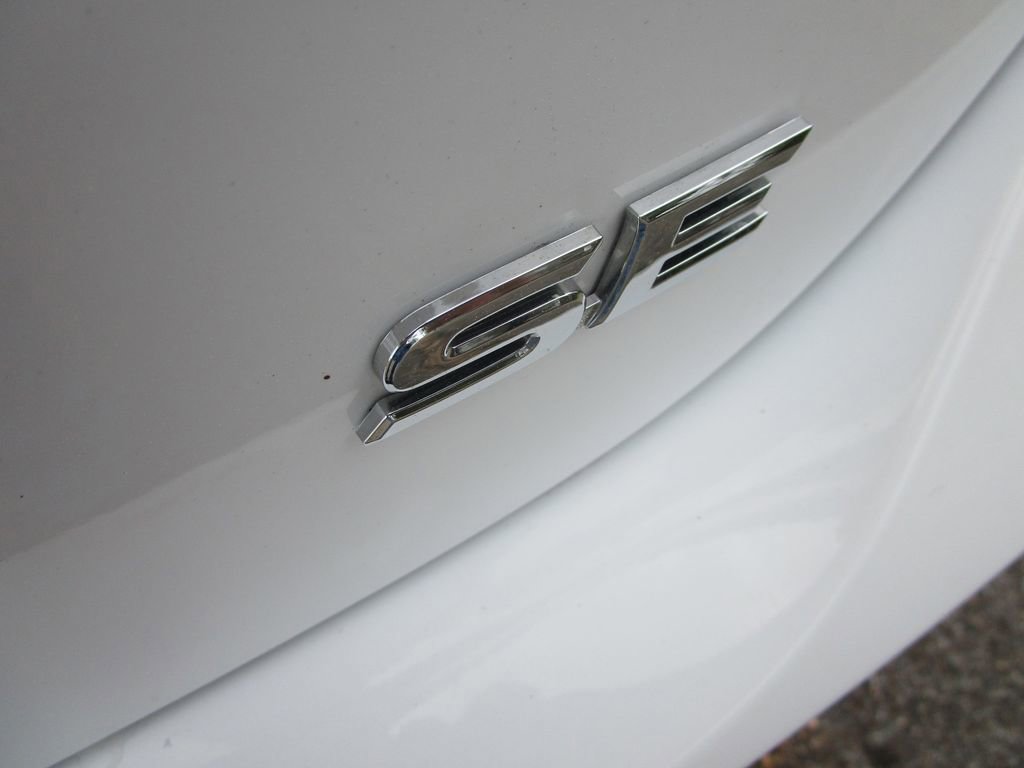 Used 2023 Toyota Camry SE w/ Convenience Package image 11