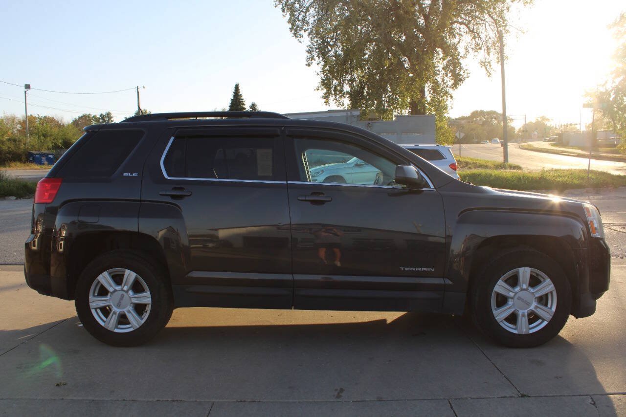 Used 2014 GMC Terrain SLE w/ Convenience Package FWD image 3