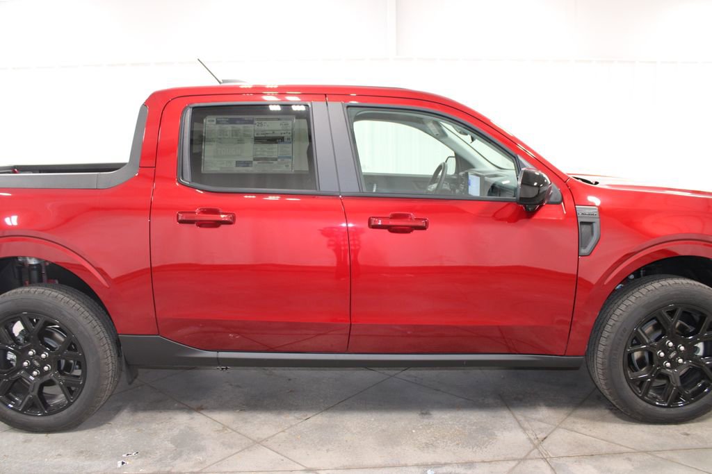 New 2025 Ford Maverick Lariat w/ Black Appearance Package image 10