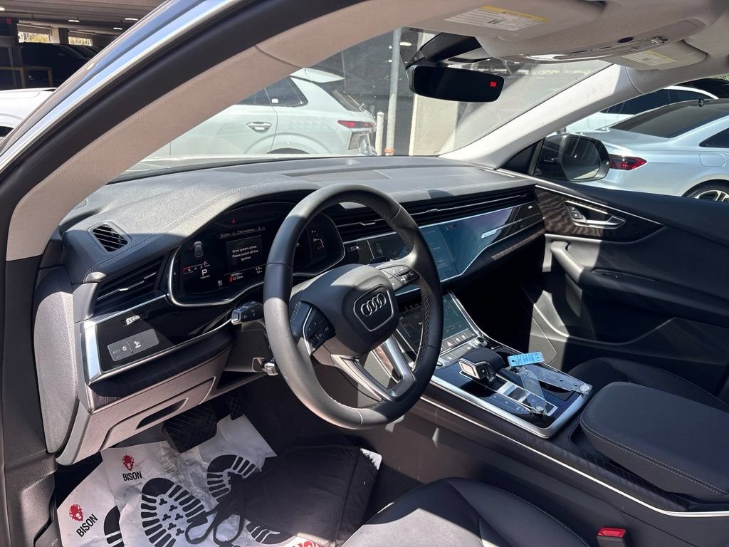 Used 2023 Audi Q8 Premium AWD/4WD image 12