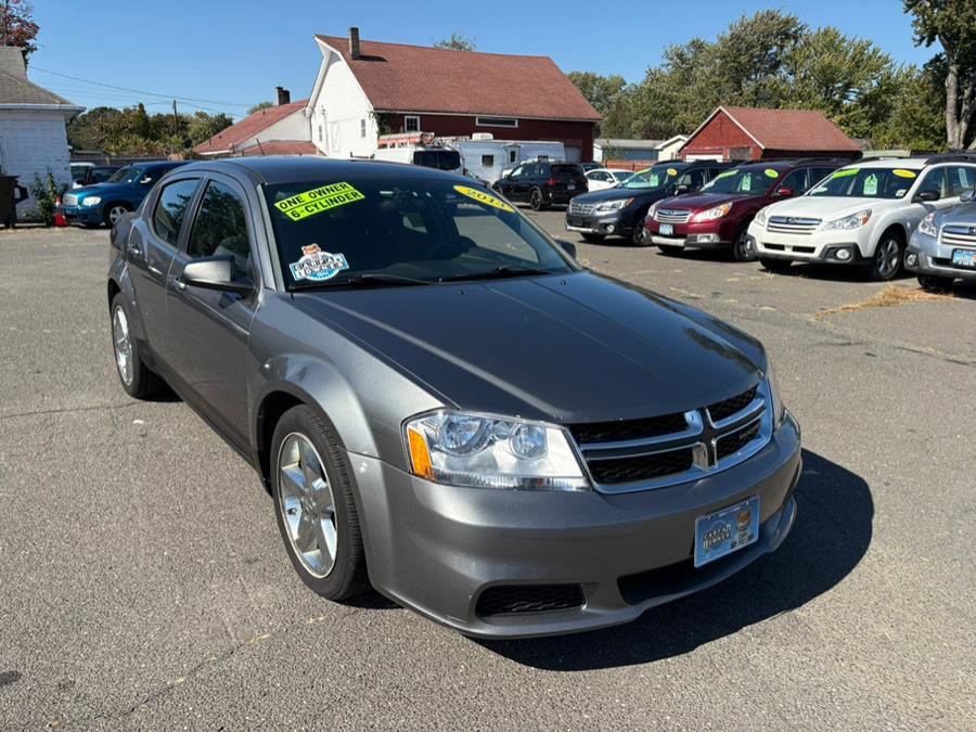 Used 2013 Dodge Avenger SE