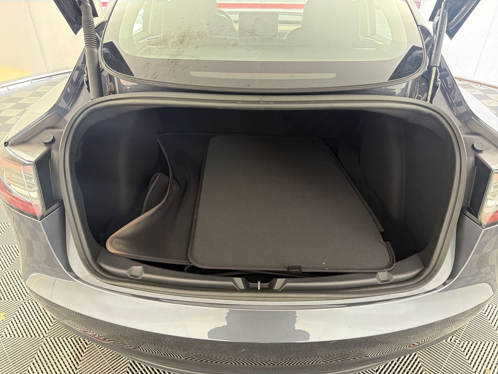 Used 2023 Tesla Model 3 Performance image 26