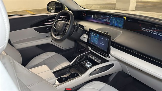 New 2026 Lincoln Nautilus Reserve image 8